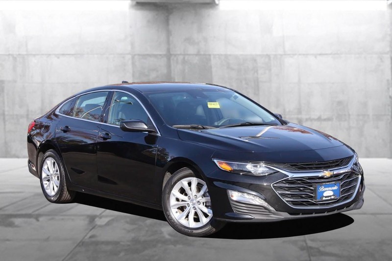 Chevrolet Malibu Vehicle Full-screen Gallery Image 02