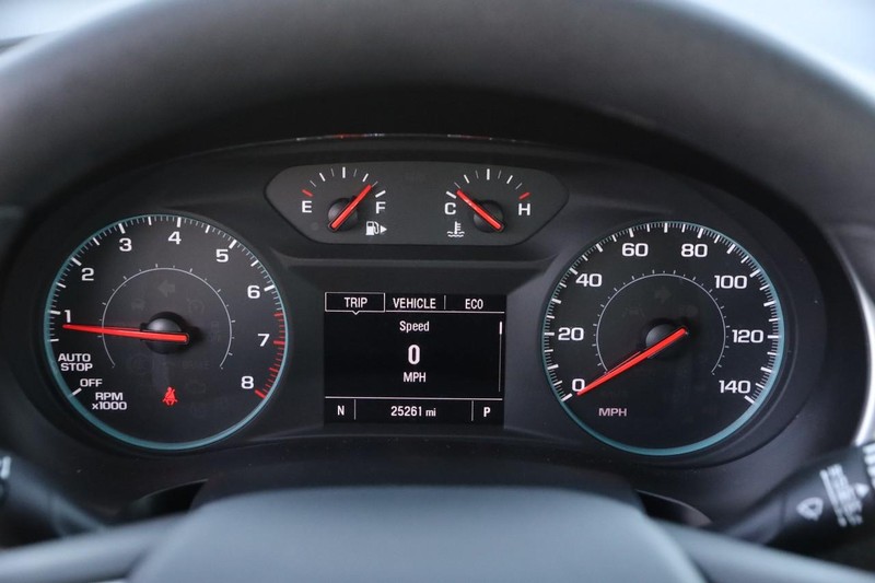 Chevrolet Malibu Vehicle Full-screen Gallery Image 13