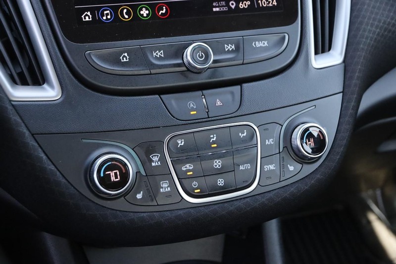 Chevrolet Malibu Vehicle Full-screen Gallery Image 16