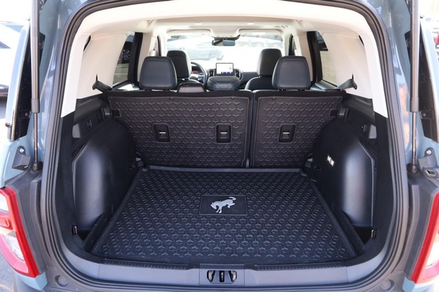 Ford Bronco Sport Vehicle Full-screen Gallery Image 10