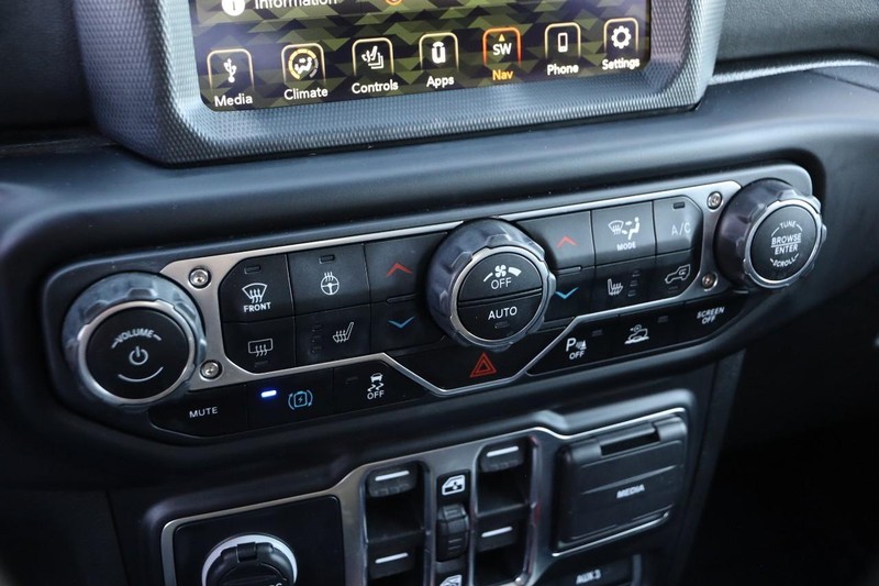 Jeep Wrangler 4xe Vehicle Image 18