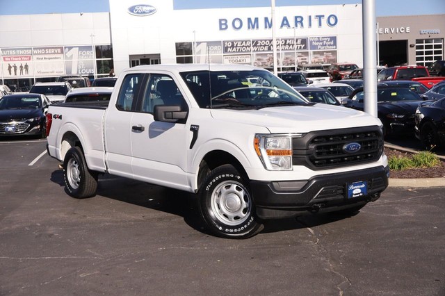 Ford F-150 Vehicle Full-screen Gallery Image 2