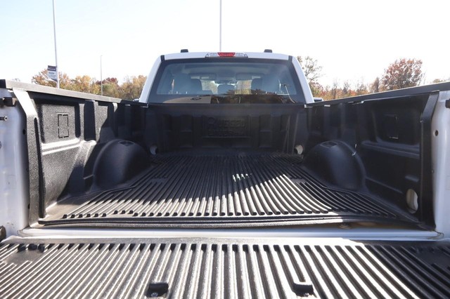 Ford F-150 Vehicle Full-screen Gallery Image 7