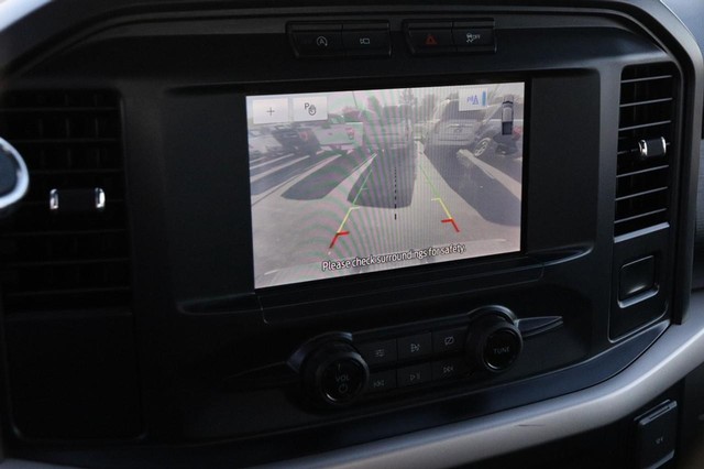 Ford F-150 Vehicle Full-screen Gallery Image 17