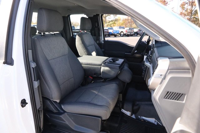 Ford F-150 Vehicle Full-screen Gallery Image 25