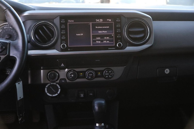 Toyota Tacoma 4WD Vehicle Image 22