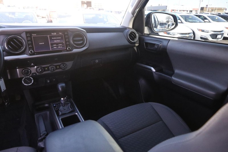 Toyota Tacoma 4WD Vehicle Image 23