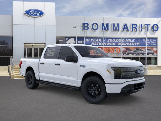 Ford F-150 Lightning Vehicle Image 07