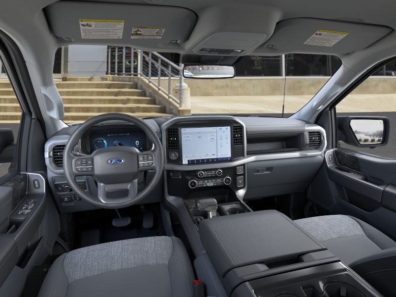 Ford F-150 Lightning Vehicle Full-screen Gallery Image 9