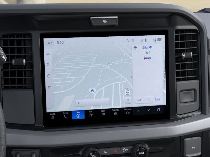 Ford Super Duty F-250 SRW Vehicle Full-screen Gallery Image 14