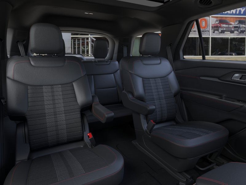 Ford Explorer Vehicle Image 11