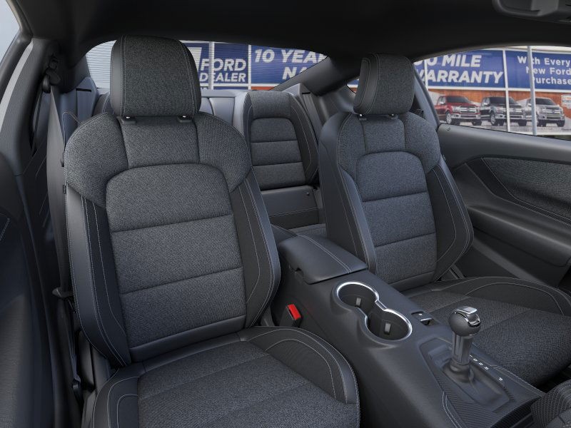 Ford Mustang Vehicle Image 10