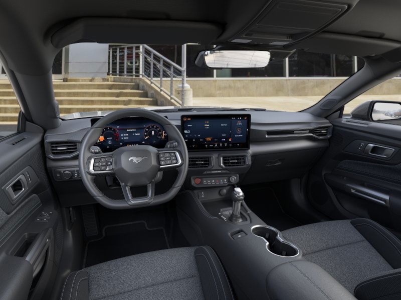 Ford Mustang Vehicle Full-screen Gallery Image 9