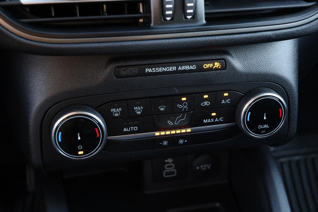 Ford Escape Vehicle Image 17