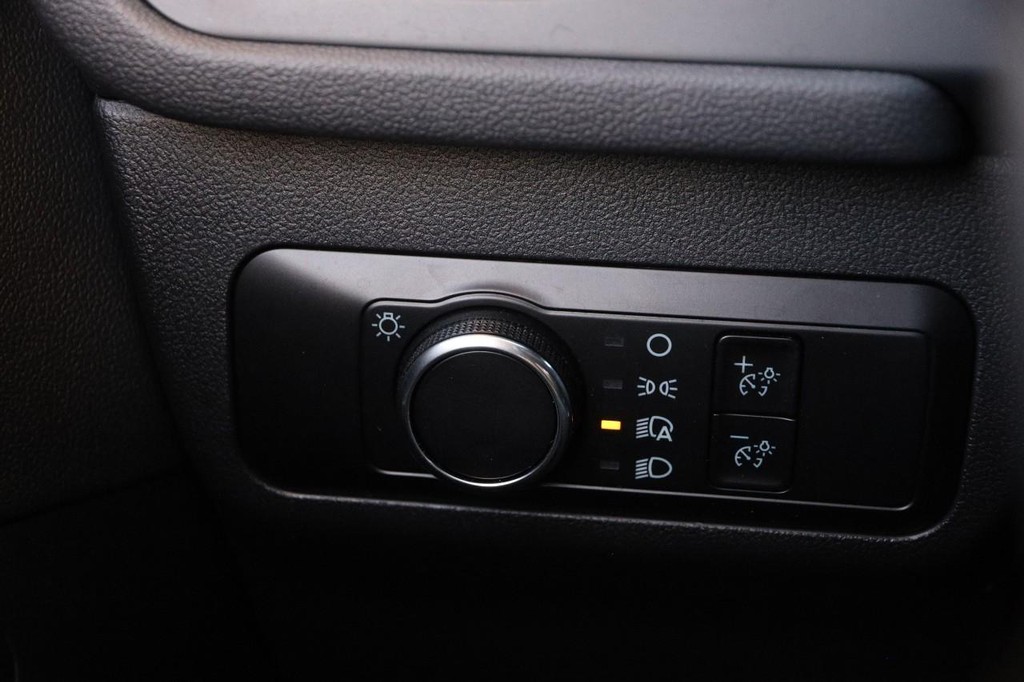 Ford Escape Vehicle Image 19