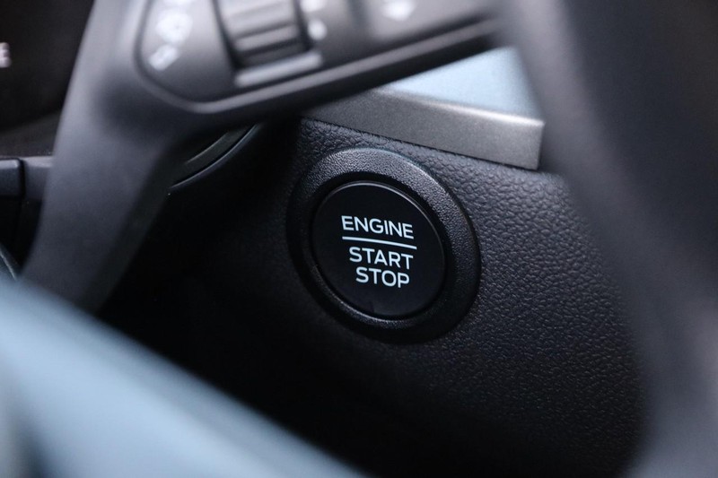 Ford Escape Vehicle Image 14