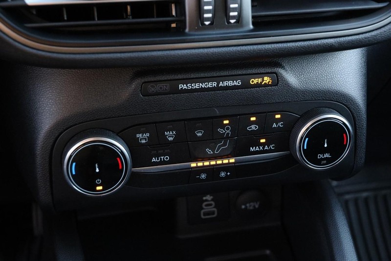 Ford Escape Vehicle Image 17