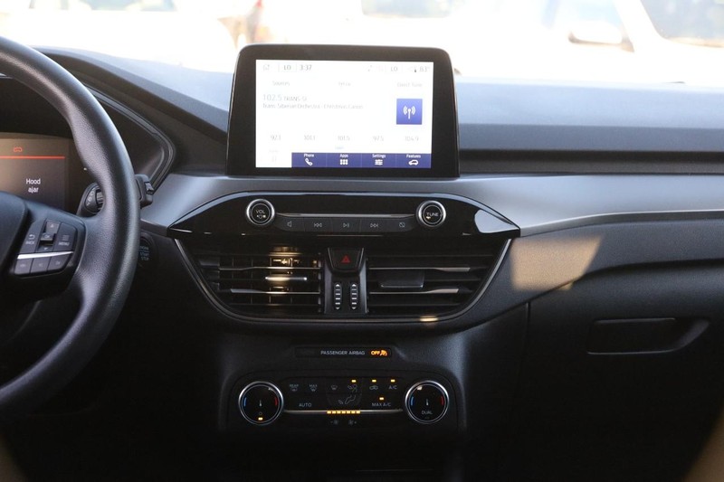 Ford Escape Vehicle Image 23