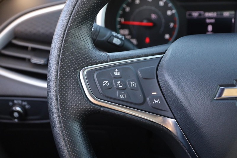 Chevrolet Malibu Vehicle Full-screen Gallery Image 11