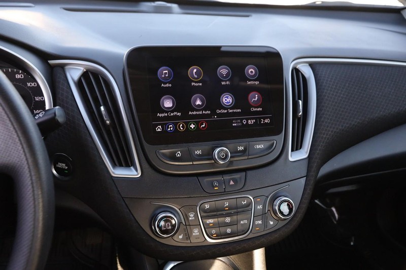 Chevrolet Malibu Vehicle Full-screen Gallery Image 15