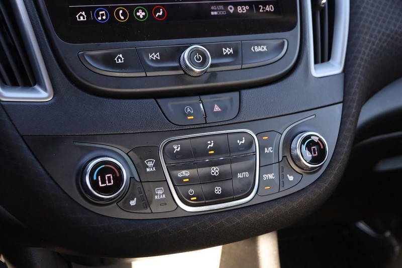 Chevrolet Malibu Vehicle Full-screen Gallery Image 17