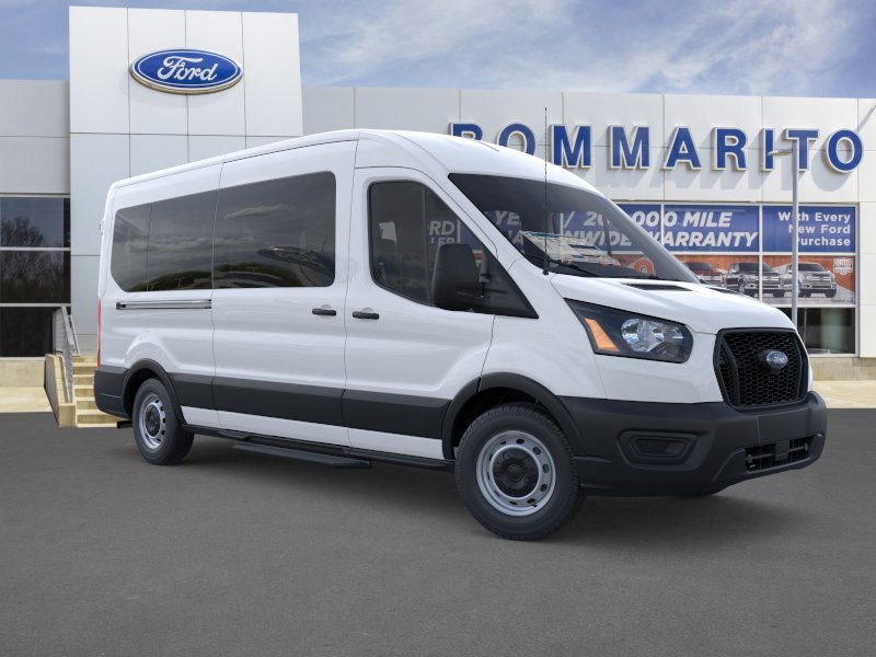 Ford Transit Passenger Wagon Vehicle Image 07