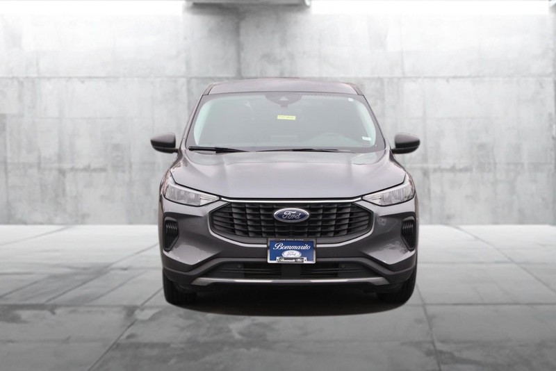 Ford Escape Vehicle Image 04