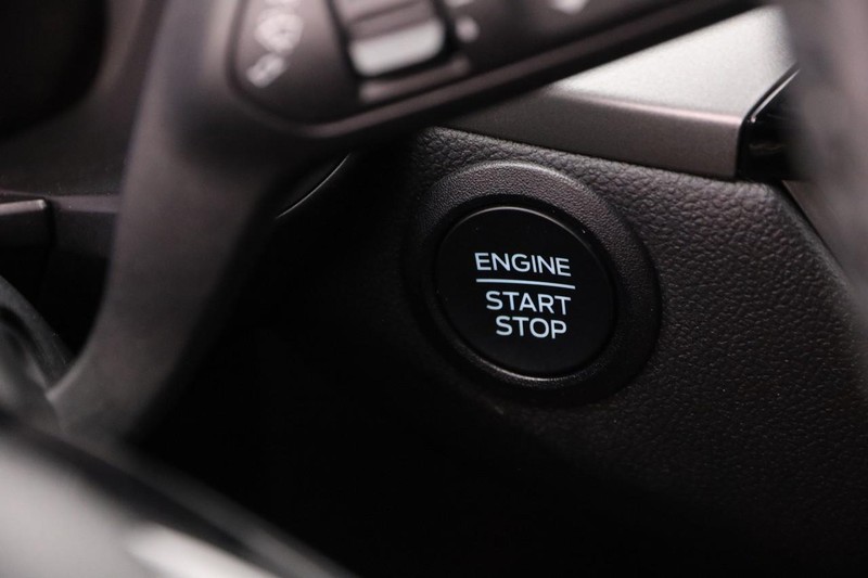 Ford Escape Vehicle Image 15