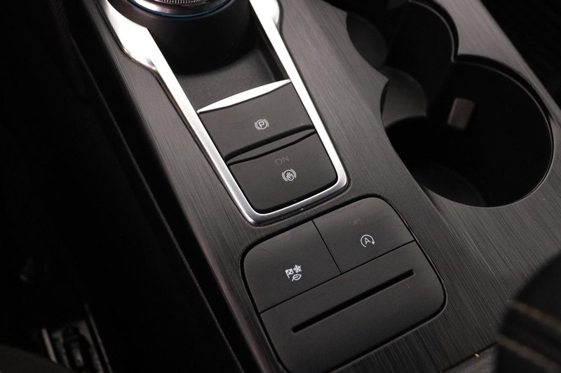 Ford Escape Vehicle Image 19