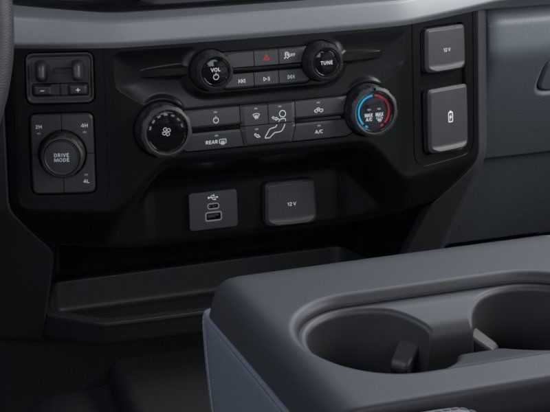 Ford F-450SD Vehicle Image 15