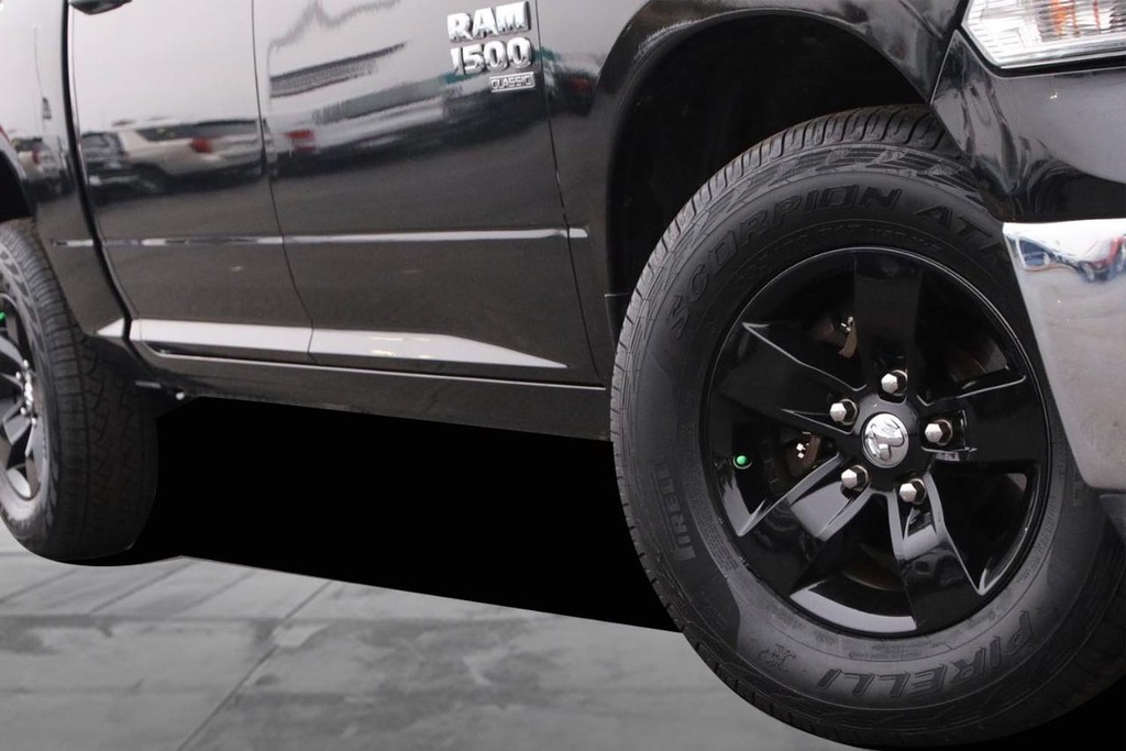 Ram 1500 Classic Vehicle Image 03