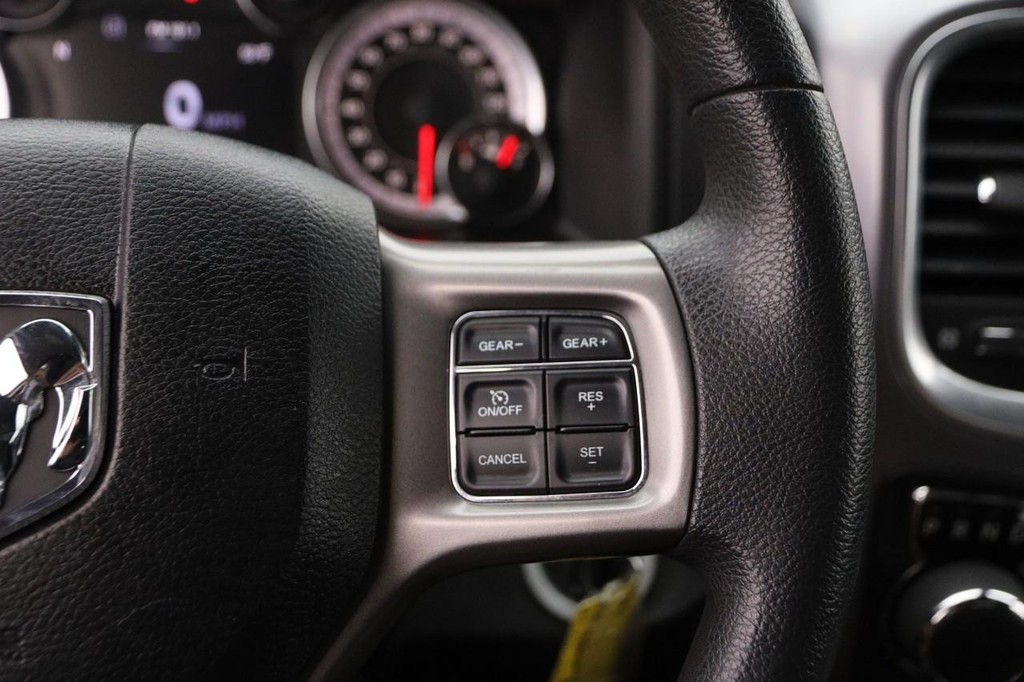 Ram 1500 Classic Vehicle Image 12