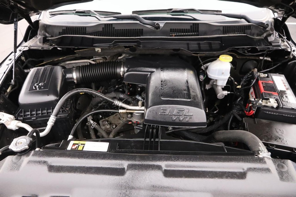 Ram 1500 Classic Vehicle Image 26