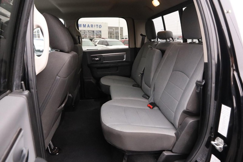 Ram 1500 Classic Vehicle Image 09