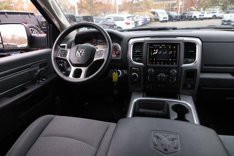 Ram 1500 Classic Vehicle Image 21