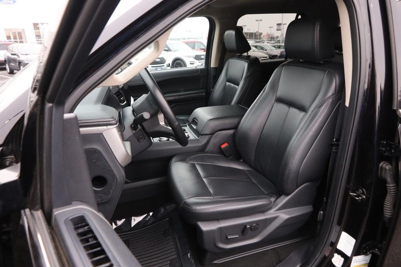 Ford Expedition Vehicle Image 10