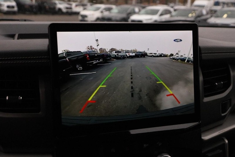 Ford Expedition Vehicle Image 20