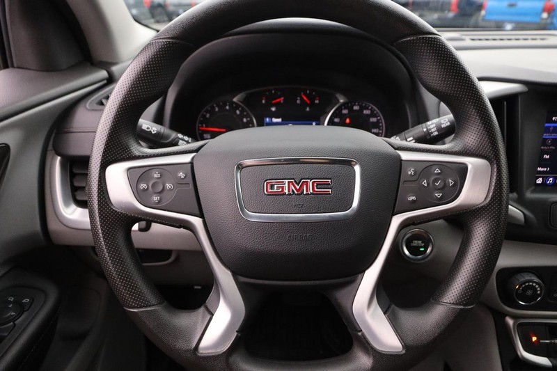 GMC Terrain Vehicle Full-screen Gallery Image 10