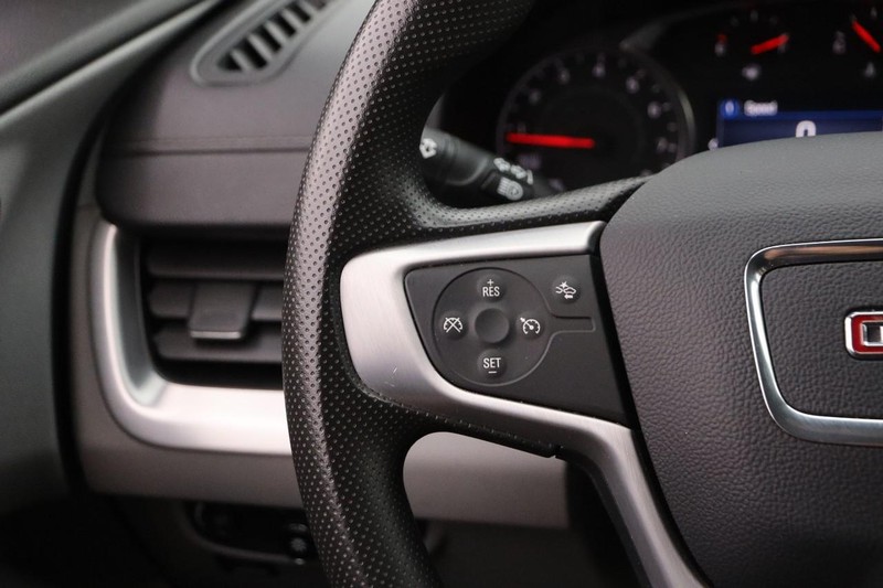 GMC Terrain Vehicle Full-screen Gallery Image 11