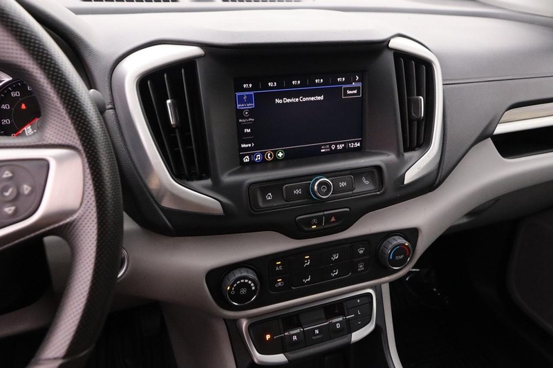 GMC Terrain Vehicle Full-screen Gallery Image 15