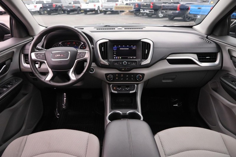 GMC Terrain Vehicle Full-screen Gallery Image 20