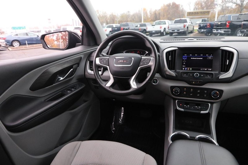 GMC Terrain Vehicle Full-screen Gallery Image 21