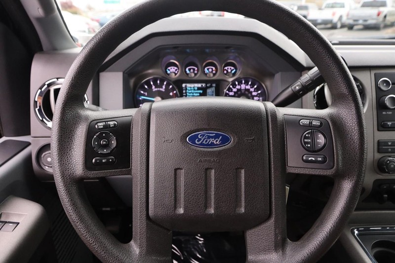 Ford Super Duty F-350 SRW Vehicle Image 11