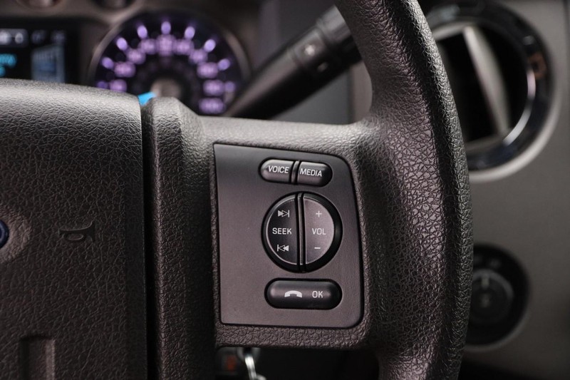 Ford Super Duty F-350 SRW Vehicle Image 13