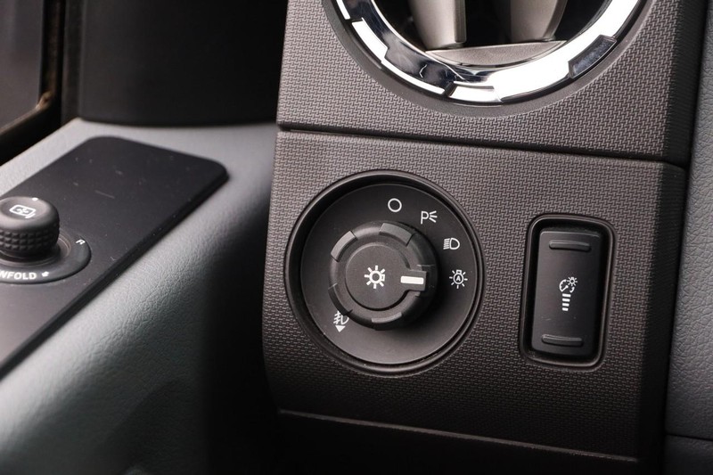 Ford Super Duty F-350 SRW Vehicle Image 18