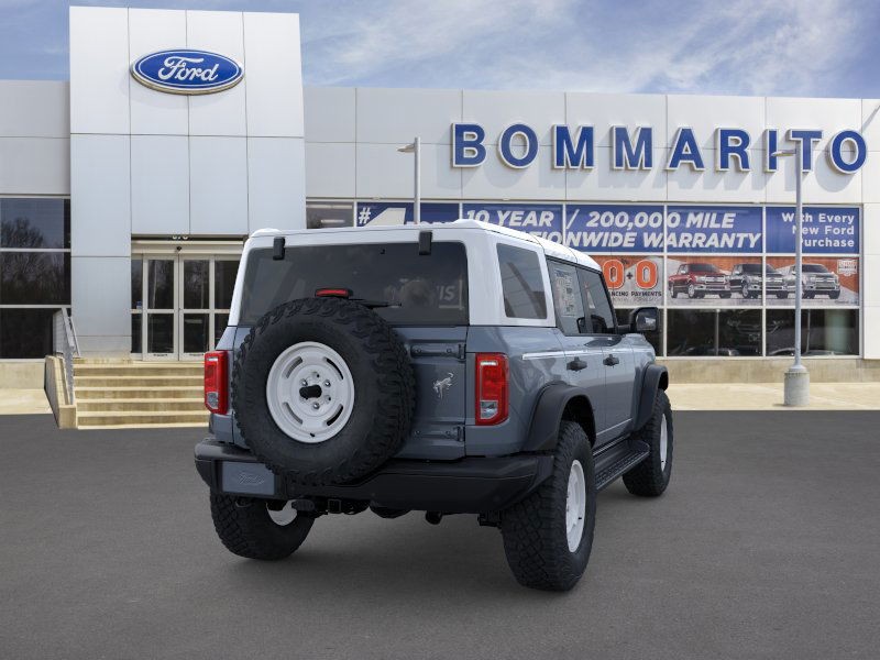 Ford Bronco Vehicle Full-screen Gallery Image 8