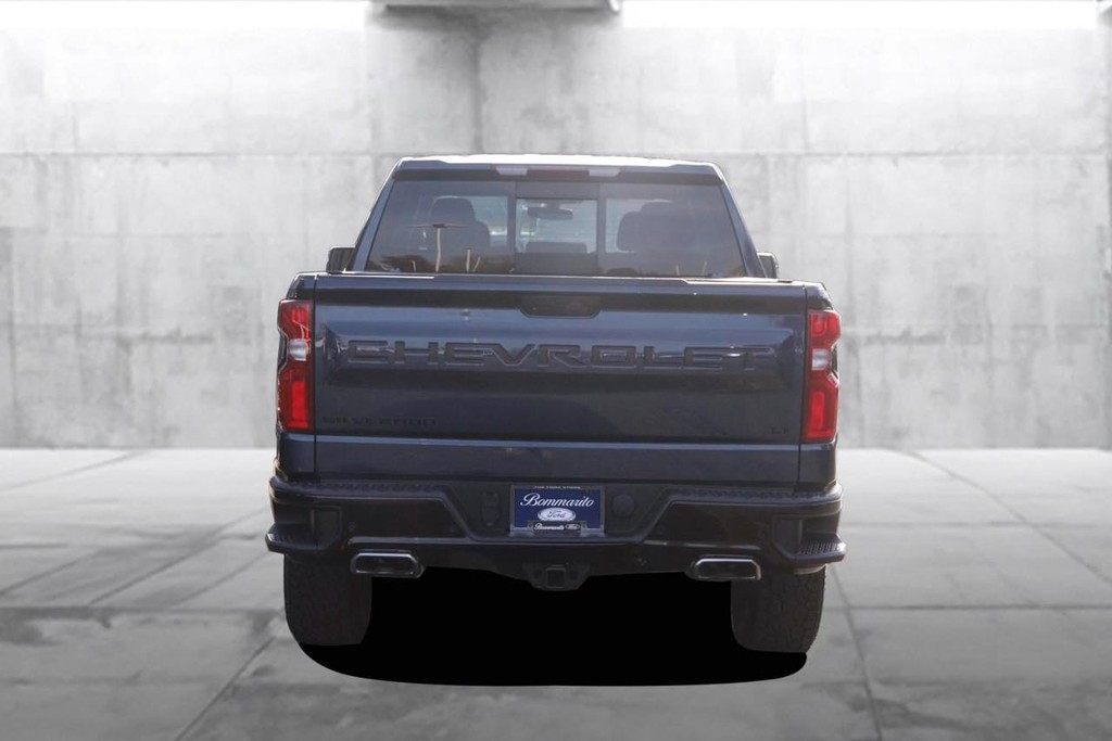 Chevrolet Silverado 1500 LTD Vehicle Image 06