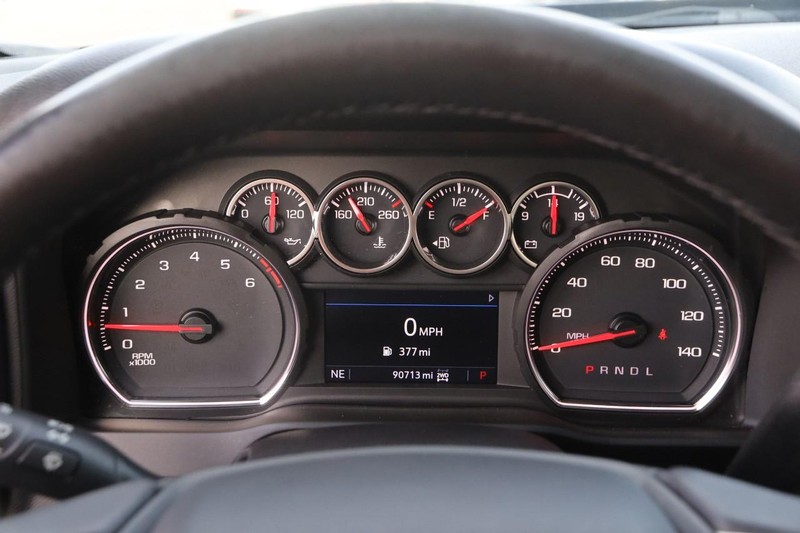 Chevrolet Silverado 1500 LTD Vehicle Full-screen Gallery Image 10