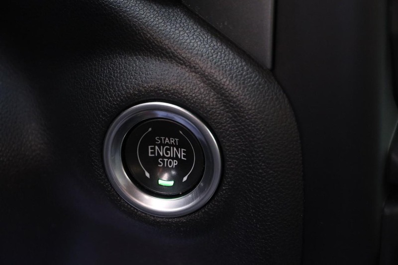 Chevrolet Silverado 1500 LTD Vehicle Full-screen Gallery Image 11