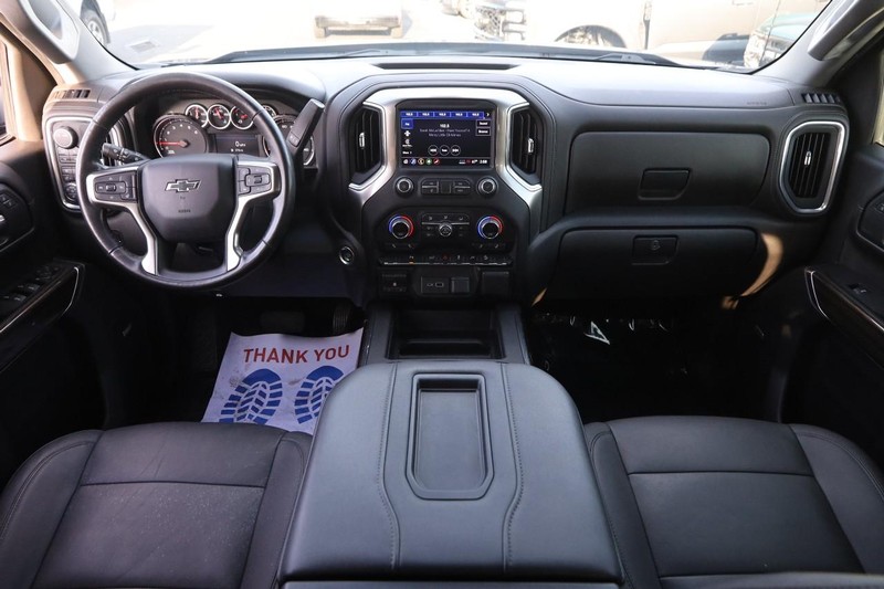Chevrolet Silverado 1500 LTD Vehicle Full-screen Gallery Image 16